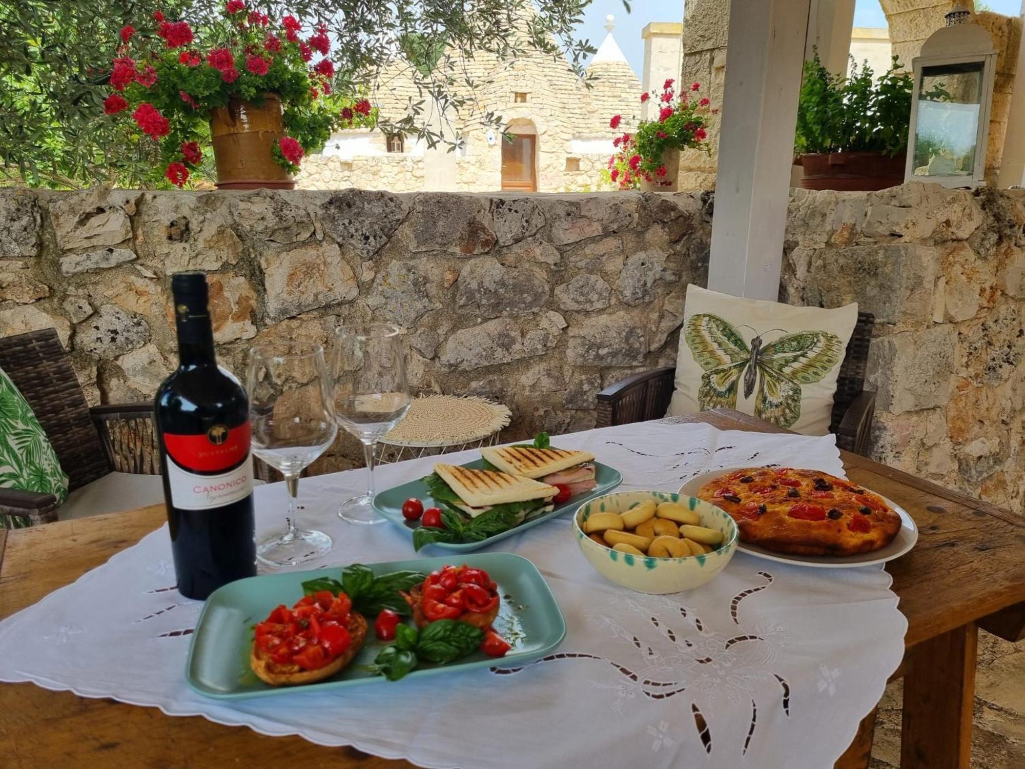 Bed and Breakfast Trulli Di Spinaruta Ґроттальє Екстер'єр фото
