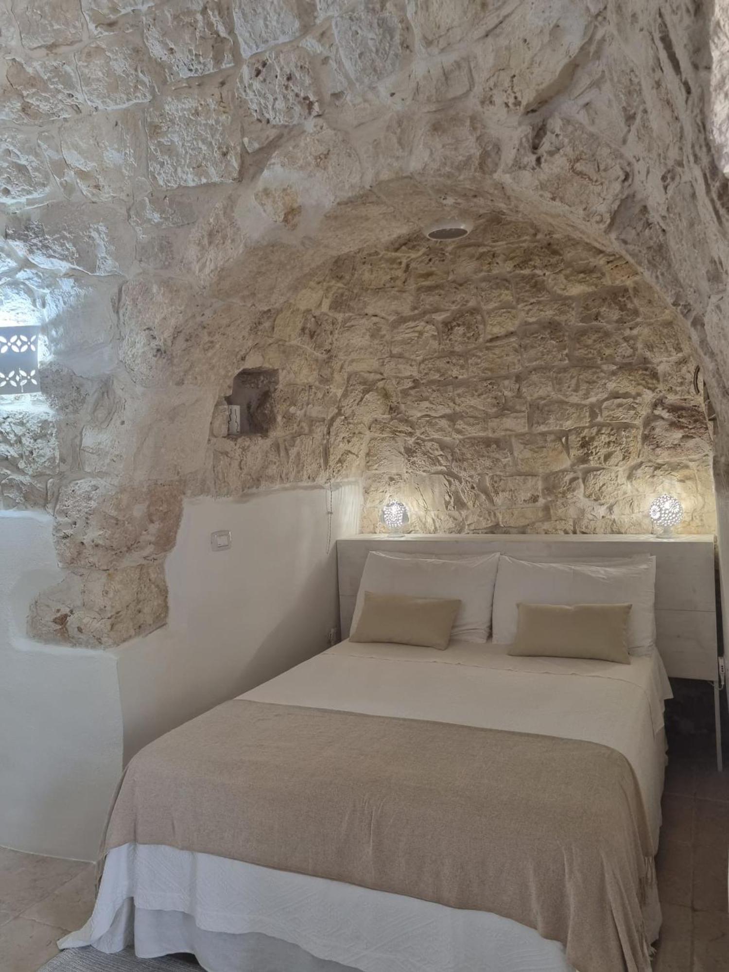 Bed and Breakfast Trulli Di Spinaruta Ґроттальє Екстер'єр фото